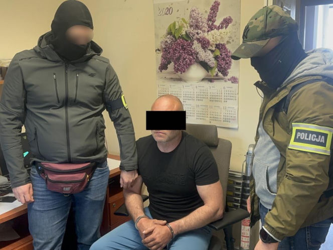 21 osób z zarzutami, a to nie koniec! Policja rozbiła mafię samochodową
