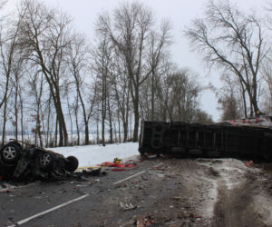 Tragedia na DK 19. Czołowe zderzenie z TIR-em. W Boćkach zginął 48-letni kierowca toyoty