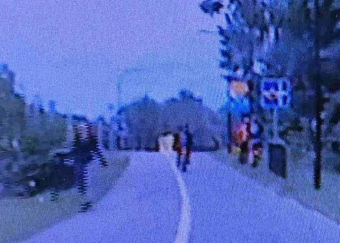 Policjanci z Rybnika skuli w kajdanki 14-latka! Leżał na glebie, twarzą do chodnika. "Winna głupota rodziców"
