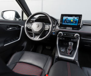 Suzuki Across Plug-in Hybrid i-AWD e-CVT Elegance