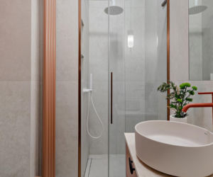 Mieszkanie w kolorach szałwiowej zieleni i ciepłej terakoty