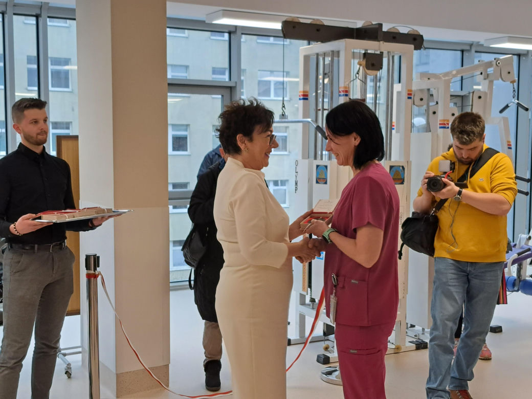 Remont Ośrodka Rehabilitacji i pokaz użycia egzoszkieletu - Szpital im. św. Łukasza w Tarnowie