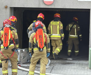 Pożar przy galerii handlowej w Warszawie. 200 osób uciekło z budynku!