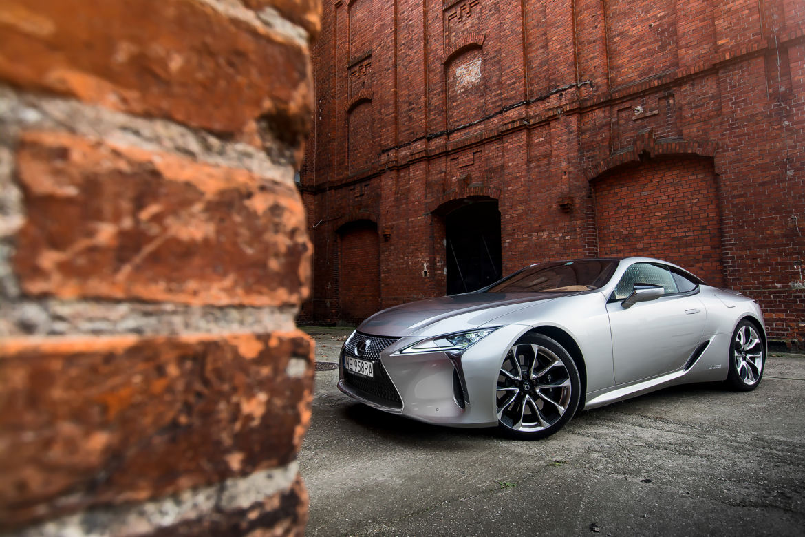 Lexus LC500h 3.5 V6 359 KM Superturismo