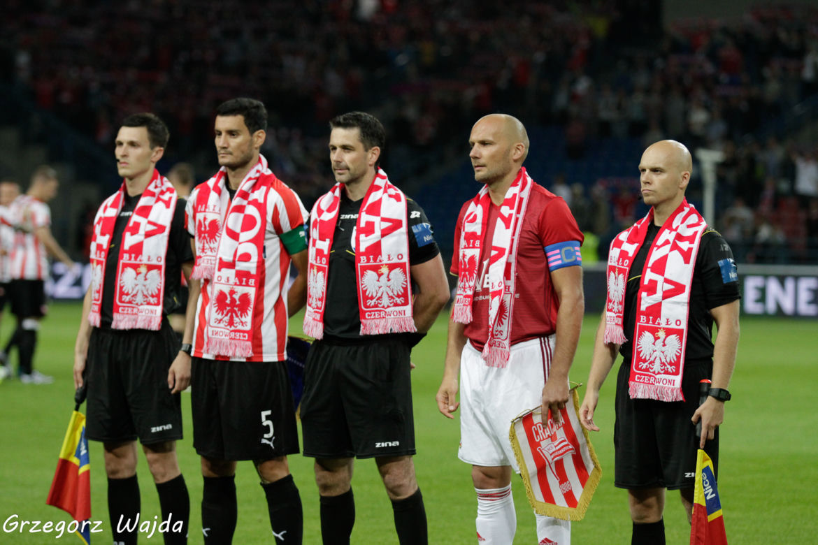 Derby Krakowa zwycięskie dla Wisły: Zobacz zdjęcia z meczu! [GALERIA, AUDIO]