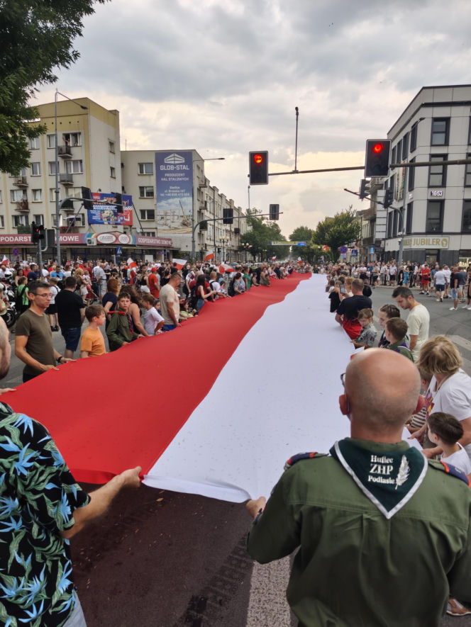 „Cześć i chwała bohaterom!”. Siedlczanie spotkali się w centrum miasta, by uczcić 82. rocznicę wybuchu Powstania Warszawskiego