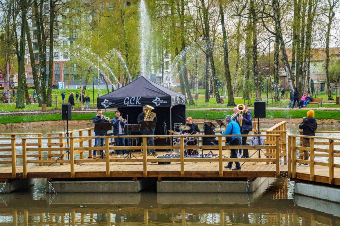   Nowy park na Mazurach zachwyca. Tłumy na oficjalnym otwarciu Małpiego Gaju [ZDJĘCIA]