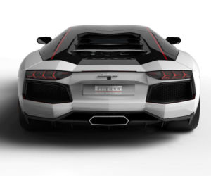 Lamborghini Aventador LP 700-4 Pirelli Edition