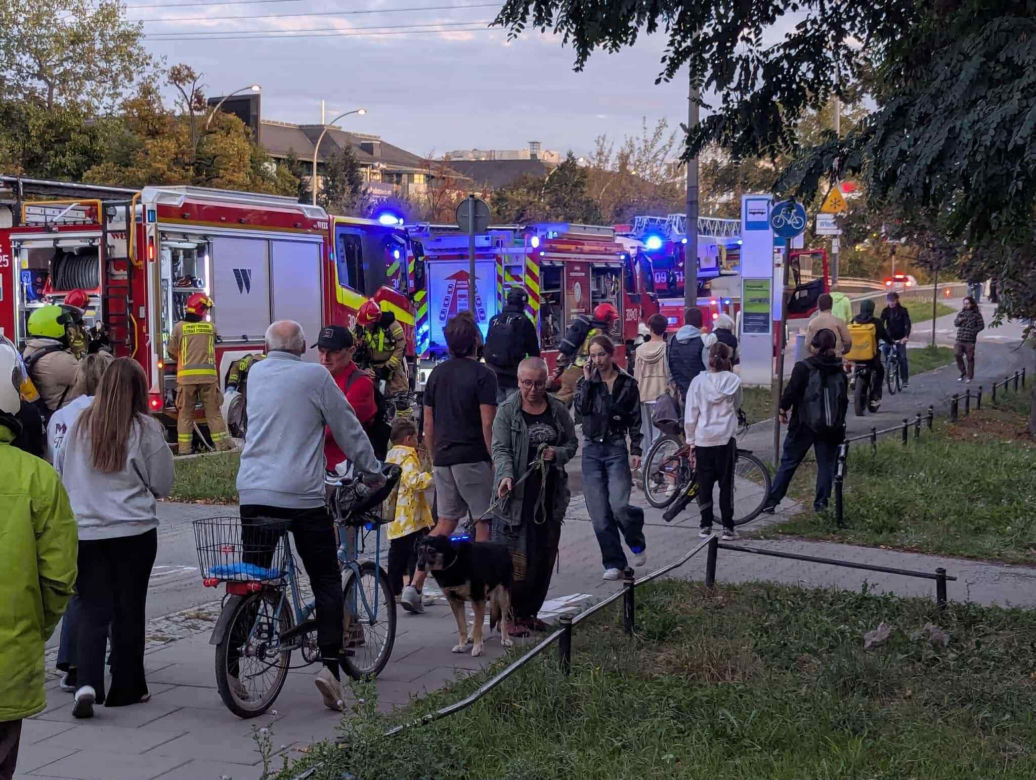Pożar przy Żwirki i Wigury
