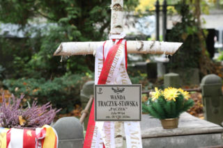 Skromniutki grób bohaterki. Wanda Traczyk-Stawska dostała muzeum, a mogiła czeka