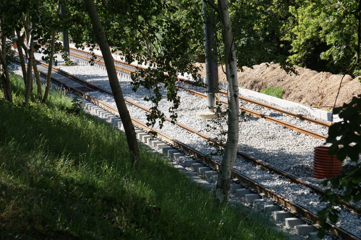 Budowa nowego torowiska na ul. Perłowej w Bydgoszczy 