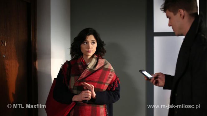 M jak miłość odcinek 1133, Iza Lewińska (Adrianna Kalska), Marcin Chodakowski (Mikołaj Roznerski)