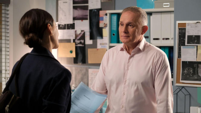 M jak miłość, odcinek 1914: Odważny krok Artura w relacji z młodą lekarką Joasią! Nie będzie w stanie się powstrzymać - ZDJĘCIA