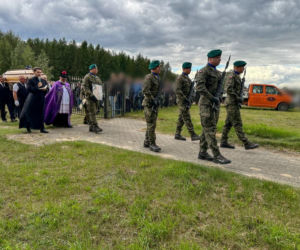 Tragedia na Warmii i Mazurach. Gdy oni umierali, on pił wódkę