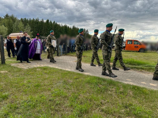 Tragedia na Warmii i Mazurach. Gdy oni umierali, on pił wódkę