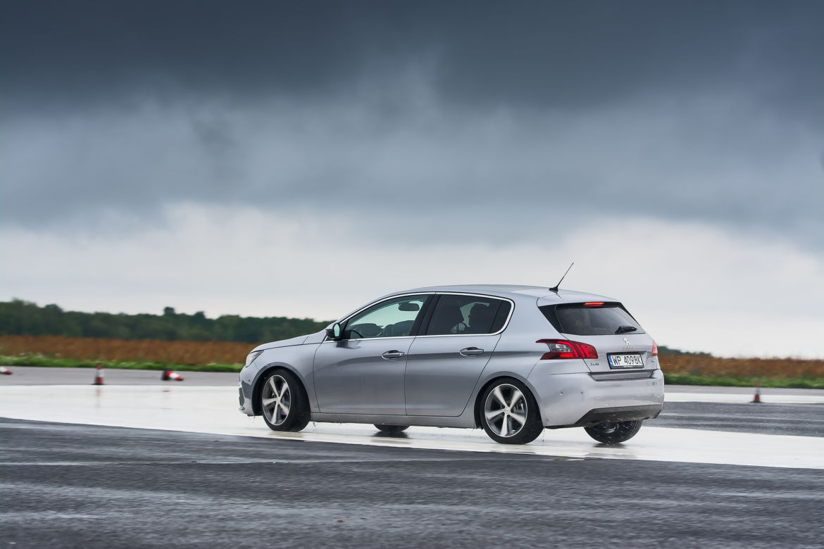 Peugeot 308 FL 1.6 BlueHDI Business Line