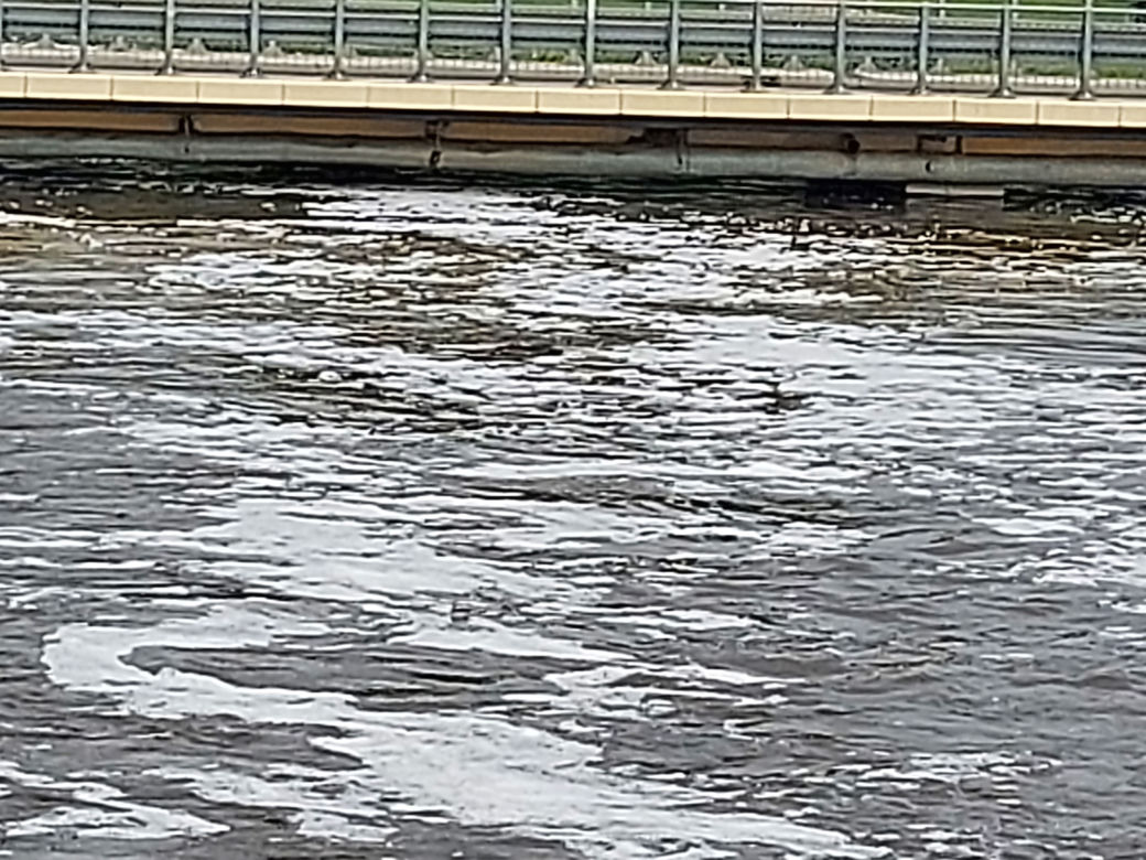 Alarm przeciwpowodziowy w Wąchocku. Burmistrz ogłosił alarm