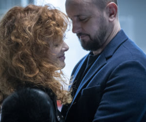 Kod genetyczny odc. 1. Tomasz Skowroński (Adam Woronowicz), Iza Berger (Karolina Gruszka)
