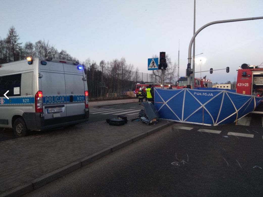 Raper roztrzaskał sie na słupie