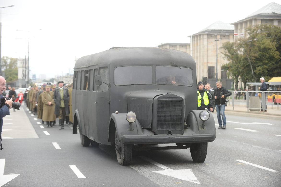 Katyński Marsz Cieni przeszedł przez Warszawę