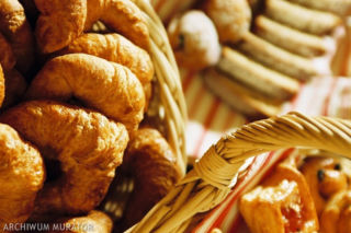 Rozszerzanie diety niemowlaka a nietolerancja glutenu: jak wprowadzać gluten do diety dziecka?