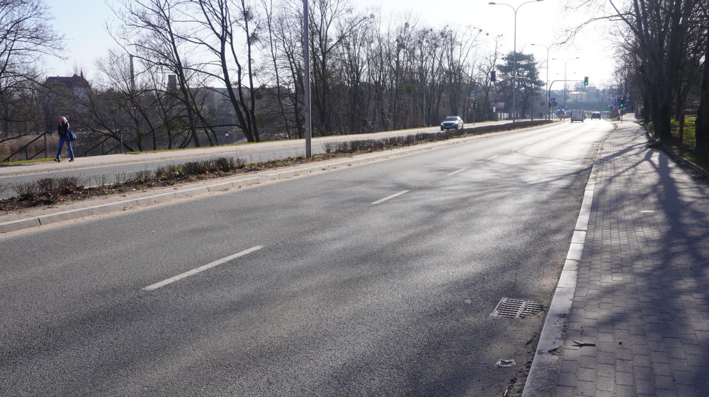 To najdłuższa ulica w Olsztynie. Przebiega aż przez trzy osiedla. Zaskakujące, ile ma metrów!