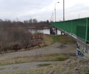 Opłakany stan mostu w Ostrowie