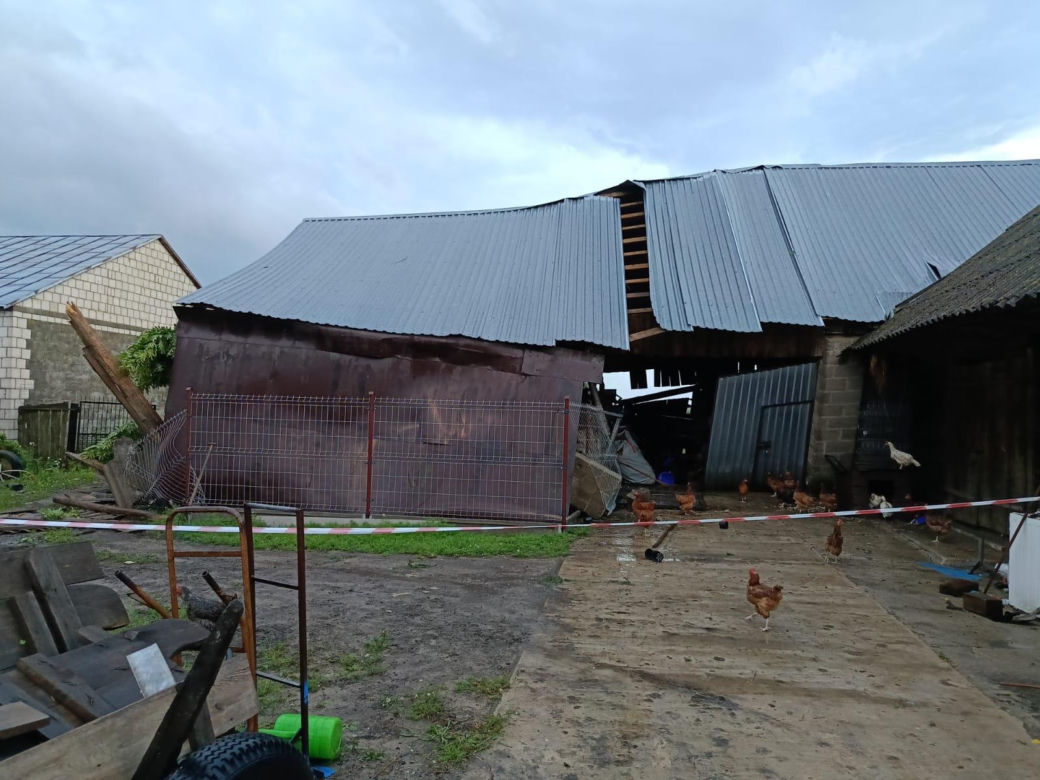 Pożary, połamane drzewa  i zalane posesje. To był pracowita noc strażaków z woj. lubelskiego