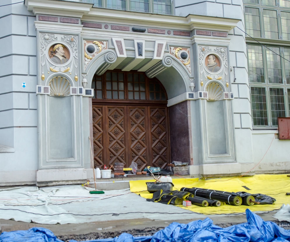 Dwór Artusa zamknięty do odwołania
