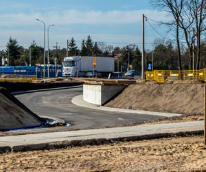 Budowa tunelu pod torami przy PKP Warszawa Wesoła