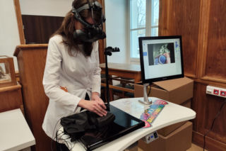 Zanim zbadają wcześniaki, będą mogli nauczyć się tego na symulatorze. Nowy sprzęt od WOŚP