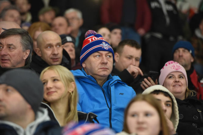 KH Energa Toruń - Unia Oświęcim 2:1! Zdjęcia kibiców i zawodników obu drużyn