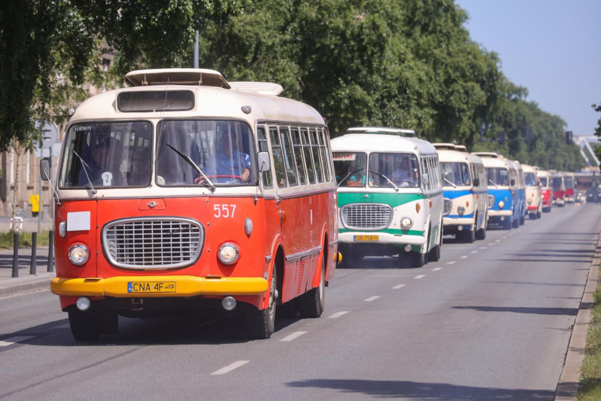 Parada Zabytkowych Autobusów 