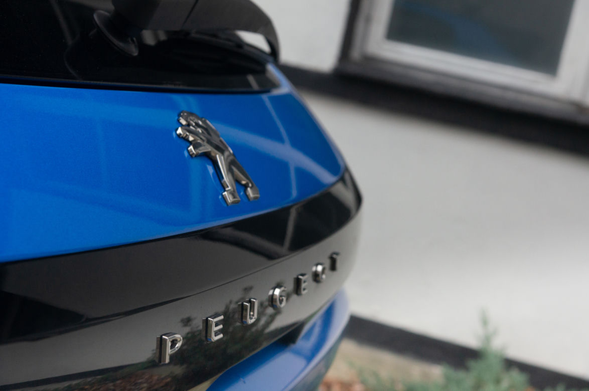 Peugeot 208 GT Line PureTech 130 S&S EAT8