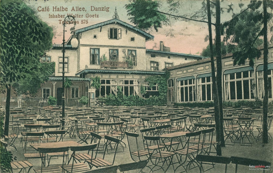 Budynek Café Halbe Allee w Gdańsku