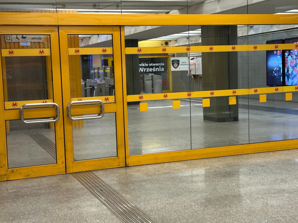 Śmiertelny wypadek na stacji metra w Warszawie