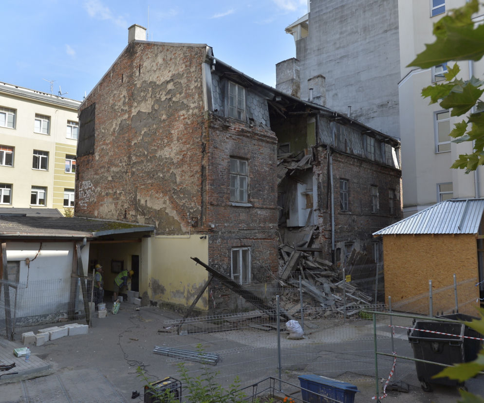 POZNAŃSKA 21