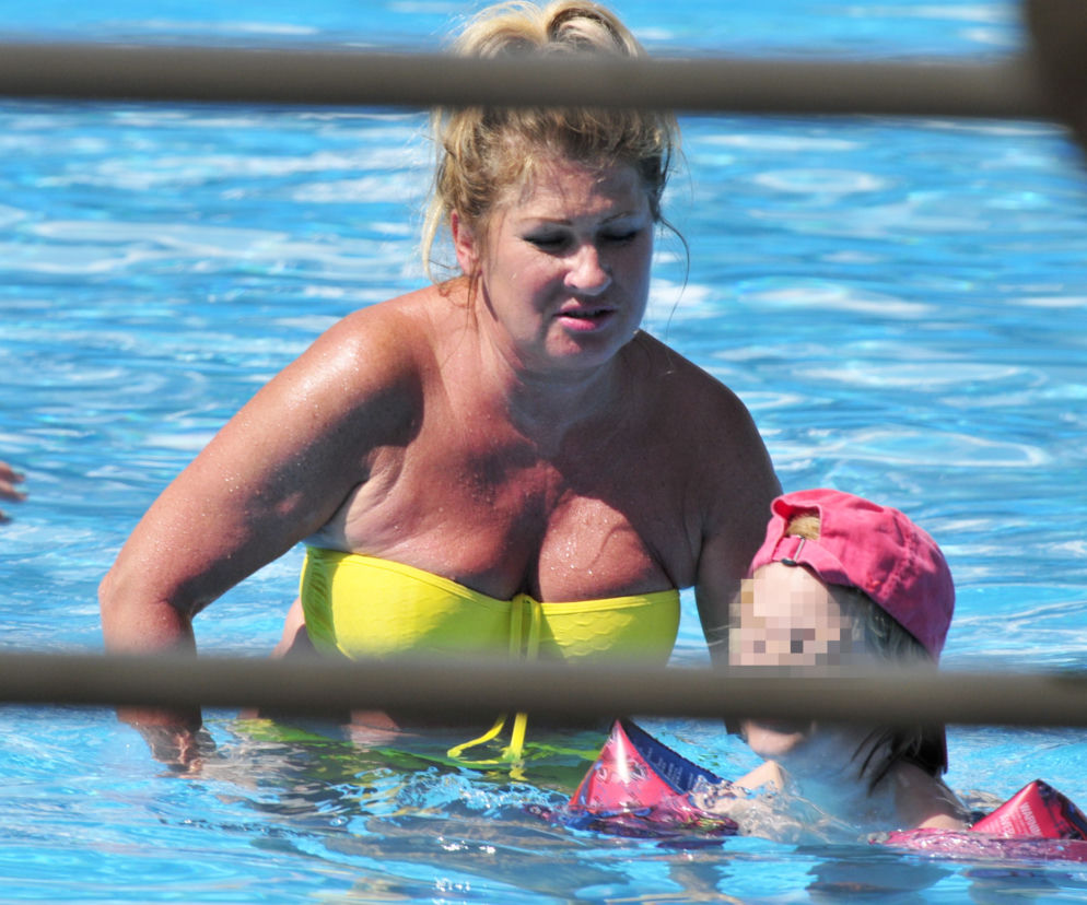 Beata Kozidrak na plaży. Płynie w niej gorąca krew!