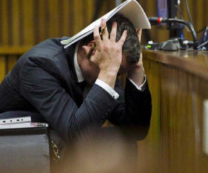 Pistorius placze podczas procesu