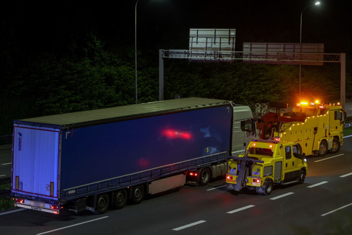 Tragiczny wypadek na autostradzie A4 w Katowicach. Zginął kierowca lexusa