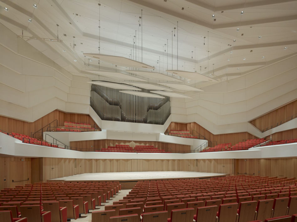 Pałac Kultury w Dreźnie – modernistyczna ikona po modernizacji