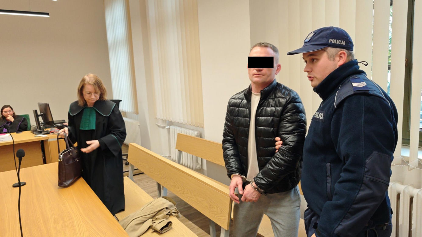 Mówił, że ręce mu śmierdzą krwią, obsesyjnie je mył. W szyi pani Zuzanny tkwił nóż