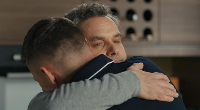 Barwy szczęścia, odcinek 3341: Tragiczny finał rocznicy Darka i Karola! Już nigdy nie dotrze na umówioną kolację 