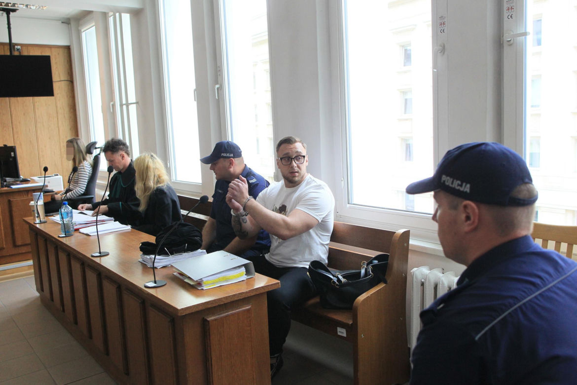 „Siedział ogłuszony w samochodzie”. Kolejna rozprawa ws. tragicznego wypadku na Trasie Łazienkowskiej w Warszawie