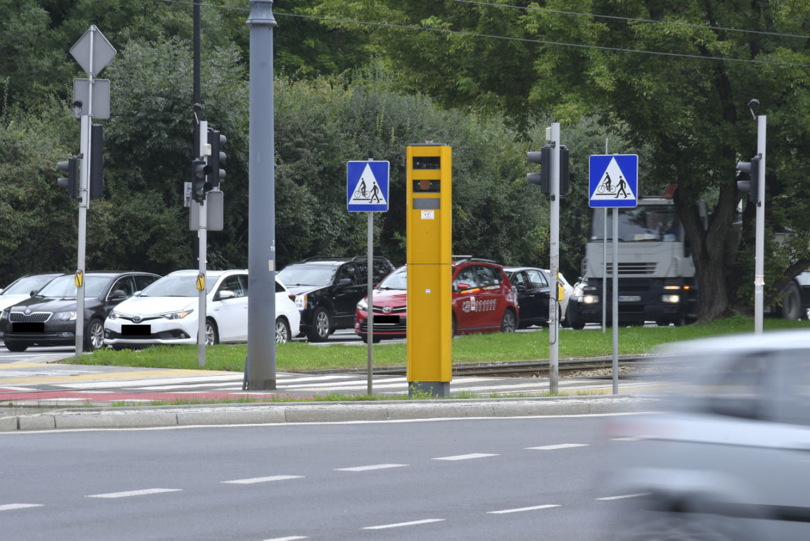 To tutaj policja złapała Beatę K.: między monopolowym a szkołą nauki jazdy w Warszawie