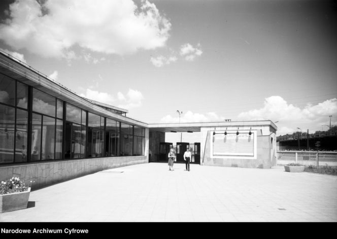 Dworzec Warszawa Gdańska w czasach PRL-u