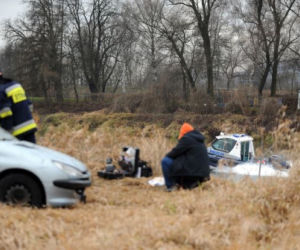 Kraków. Z Wisły wyłowiono samochód z ciałem mężczyzny