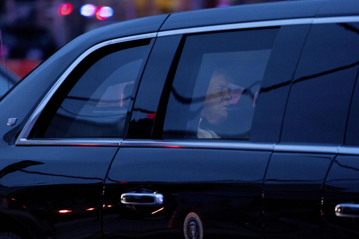 Strzały na kolacji z udziałem Donalda Trumpa