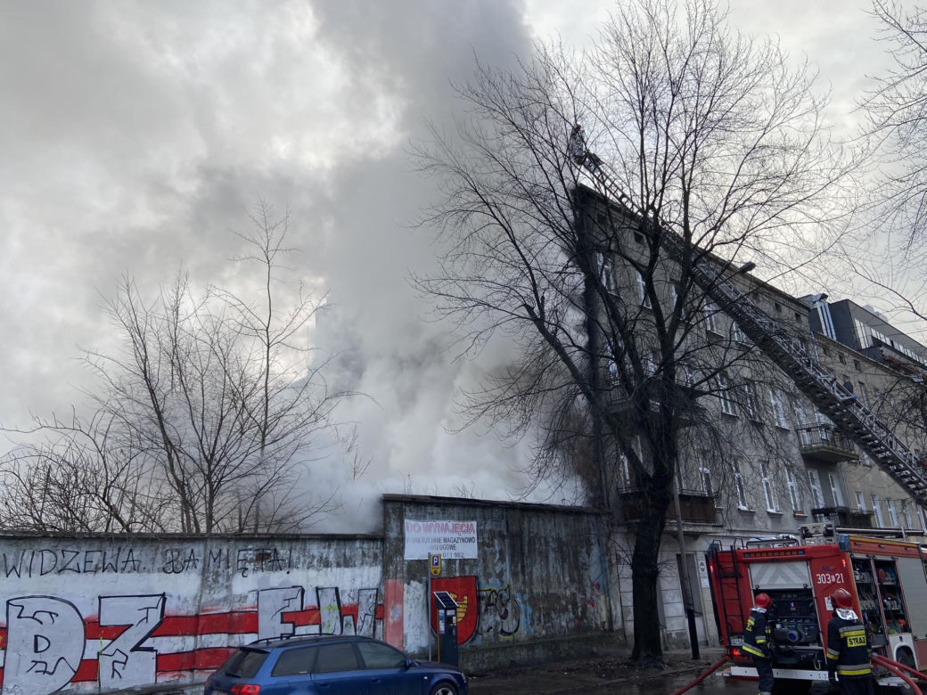 Pożar na ul. Dowborczyków w Łodzi
