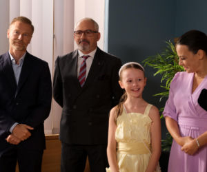 M jak miłość odc. 1903. Nadia (Mira Fareniuk), Magda (Anna Mucha), Andrzej Budzyński (Krystian Wieczorek), Adam Werner (Jacek Kopczyński)